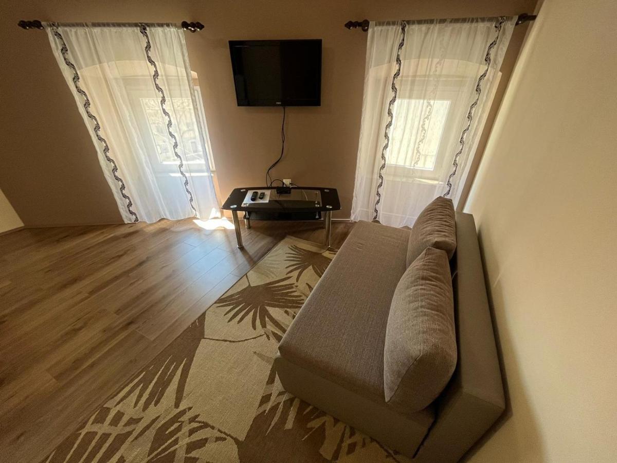 Old Town Apartment メドゥリン エクステリア 写真
