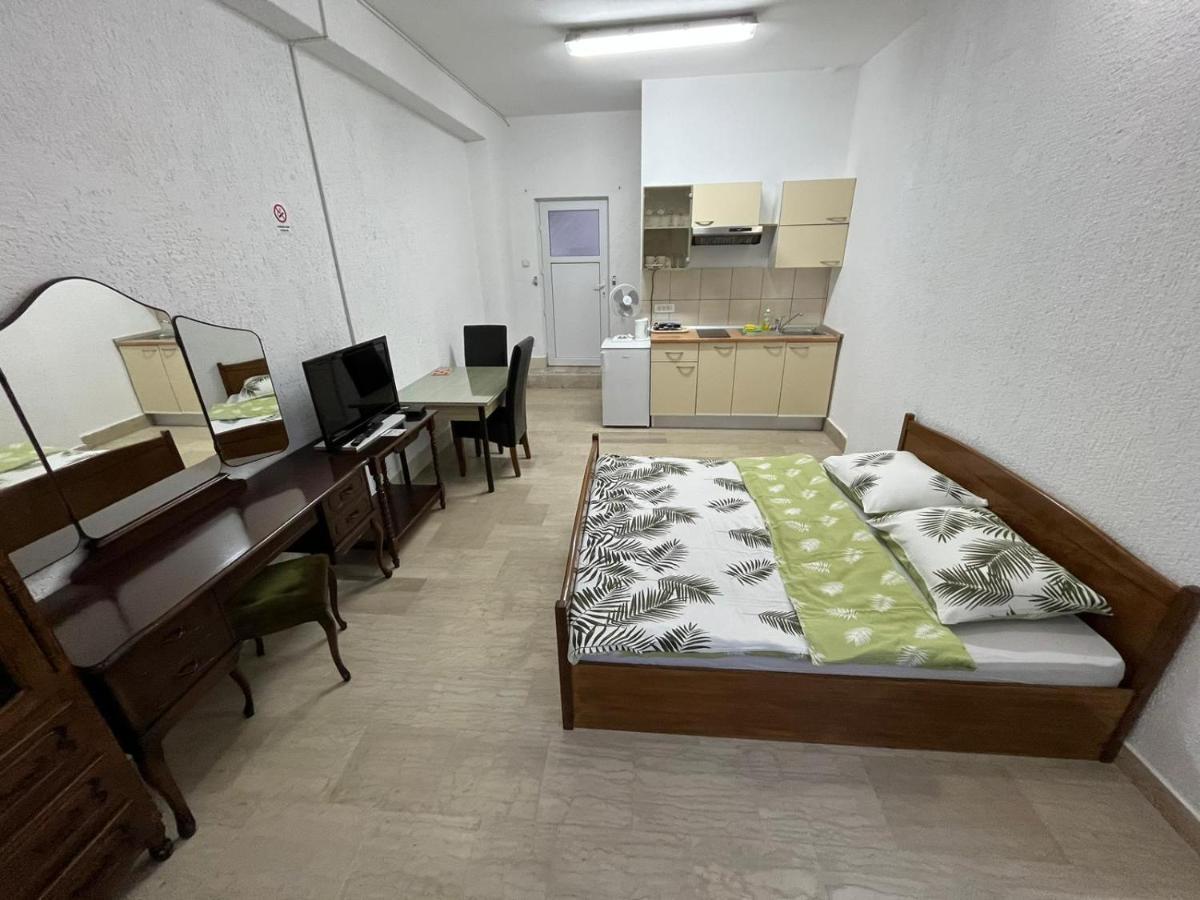 Old Town Apartment メドゥリン エクステリア 写真